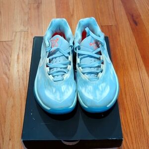 Nike air zoom G.T. cut 2. M 7.5. W 9